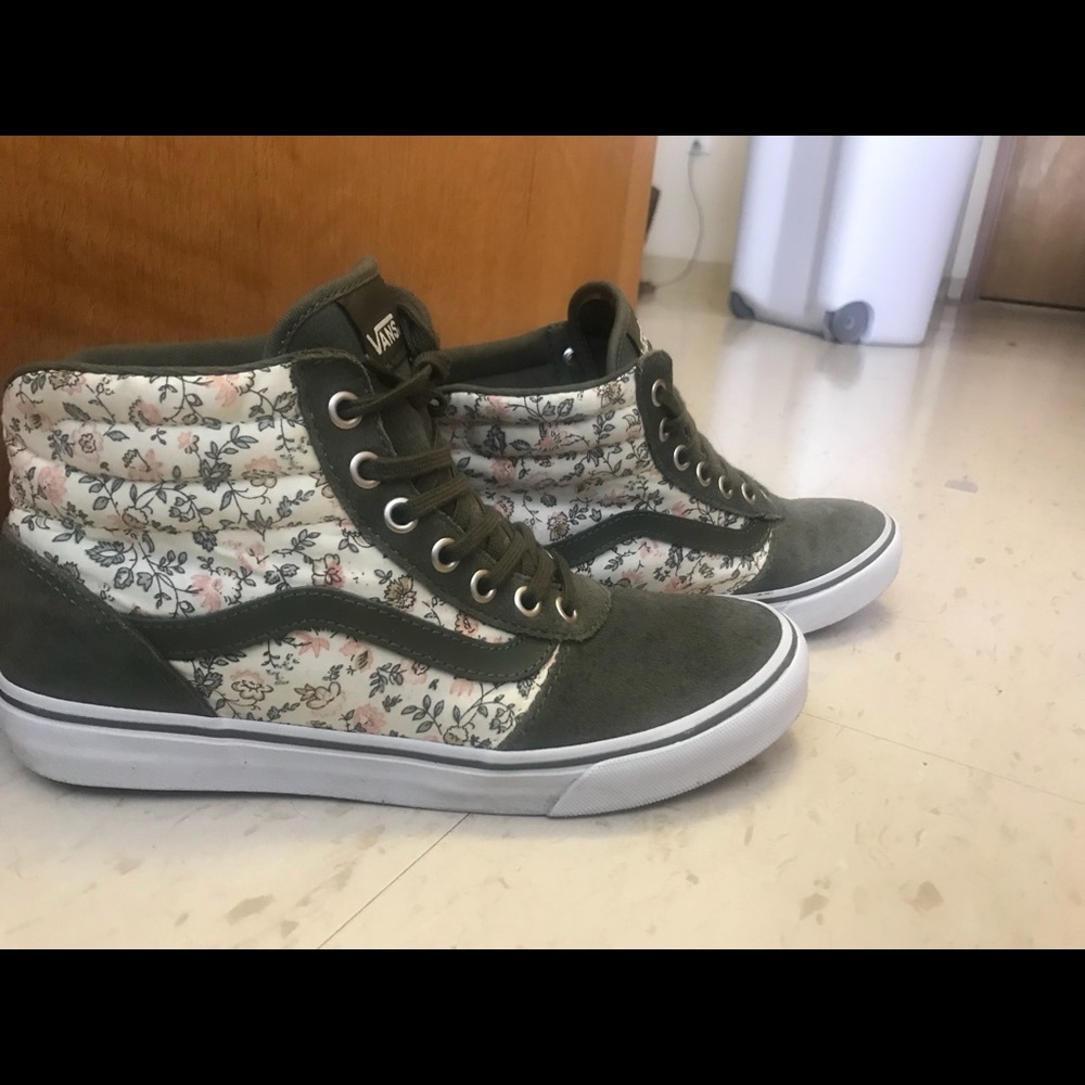 Vans Hi-Tops
